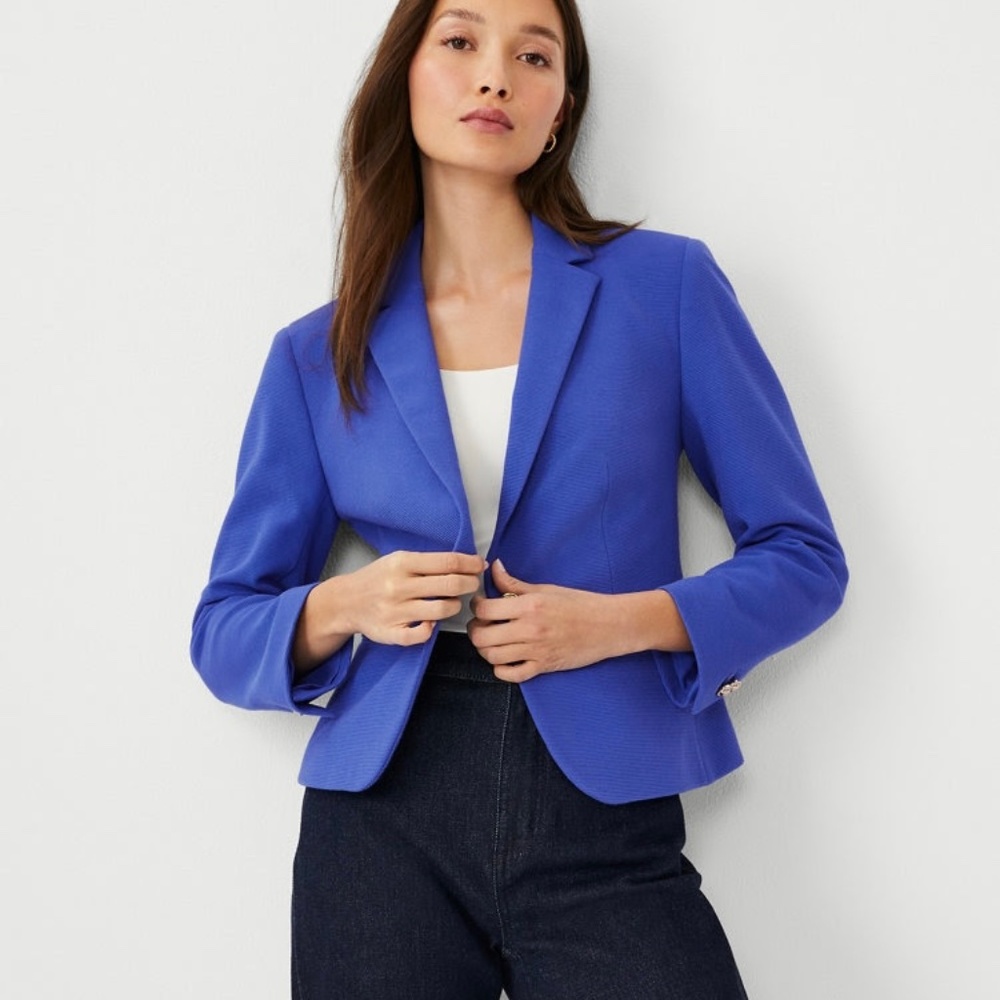 The Petite Newbury Blazer In Ottoman Knit - Dazzling Blue
